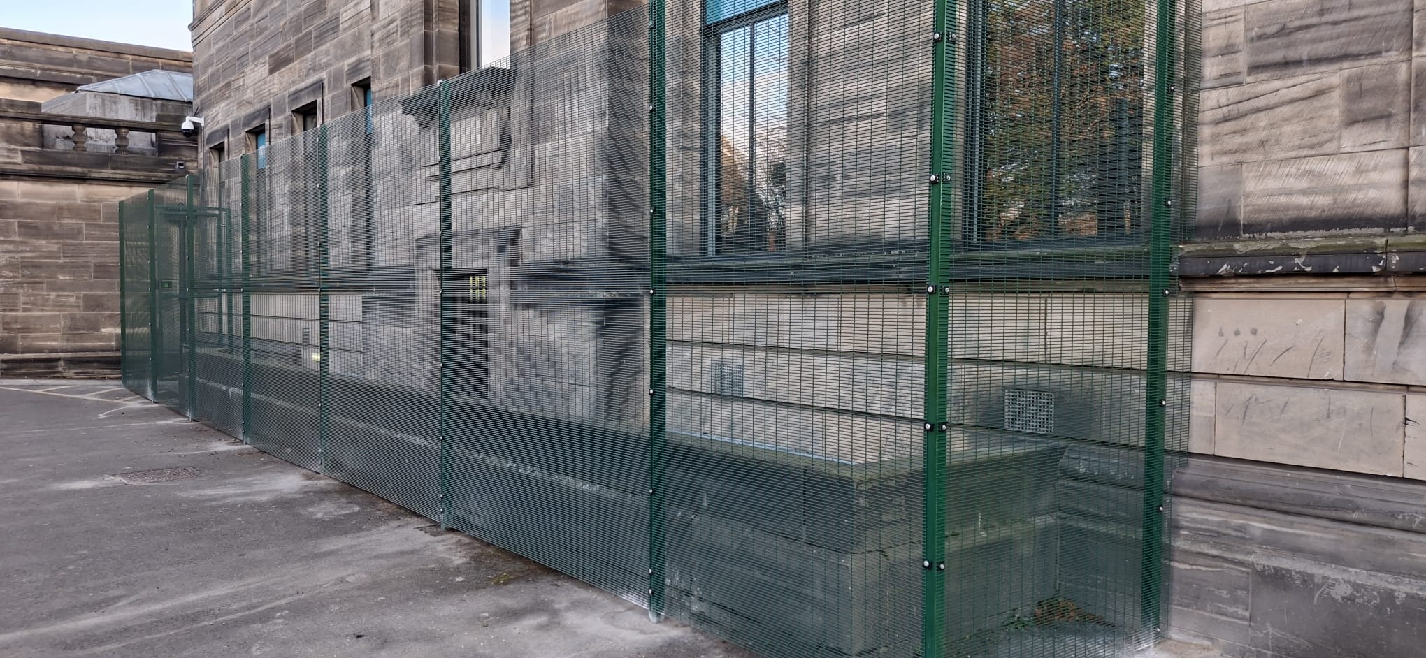 Art Galley Service Zone